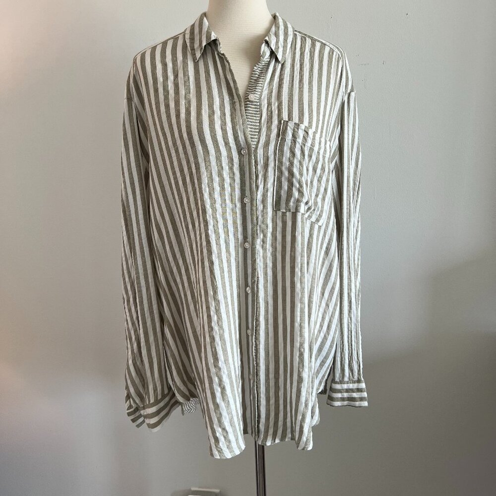 Jane & Delancey striped button down long sleeve top